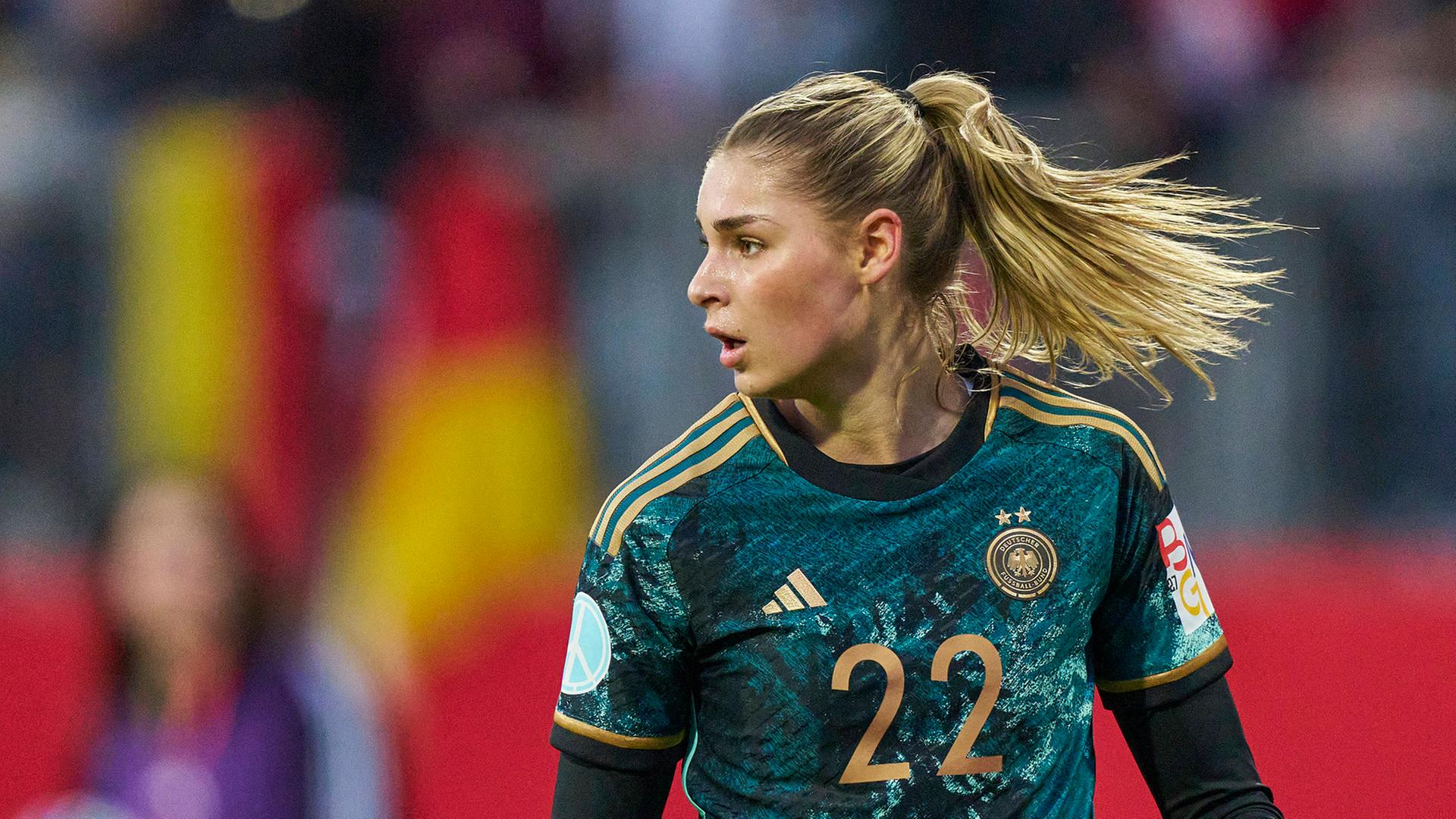 Fußball-Nationalspielerin Jule Brand