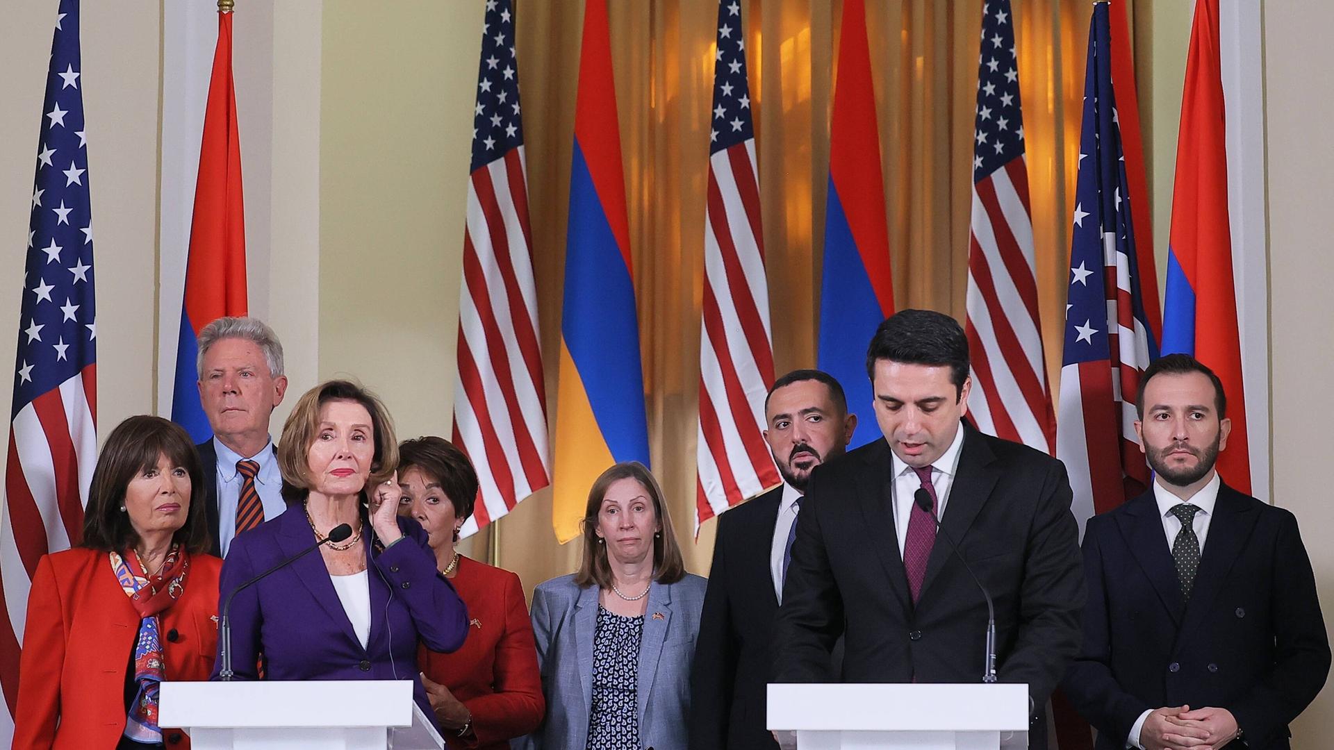 Armenien - Pelosi verurteilt Angriff Aserbaidschans