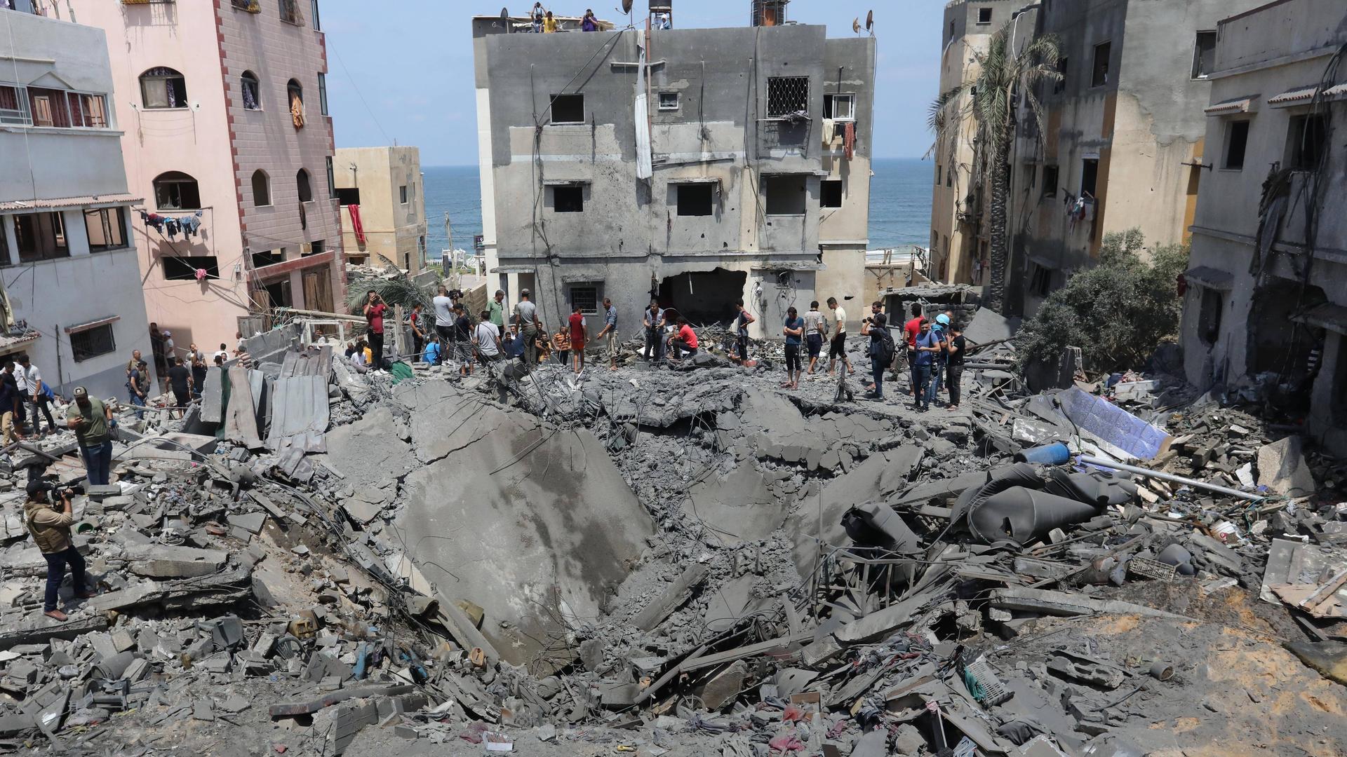 Das Foto aus dem Gazastreifen zeigt die Ruinen eines Gebäudes, das bei einem israelischen Luftangriff zerstört wurde.
