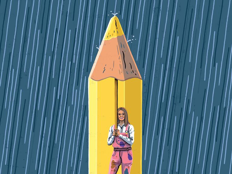 Illustration: Eine Malerin schützt sich unter einem großen Schirm in Form eines Bleistifts vor starkem Regen. 