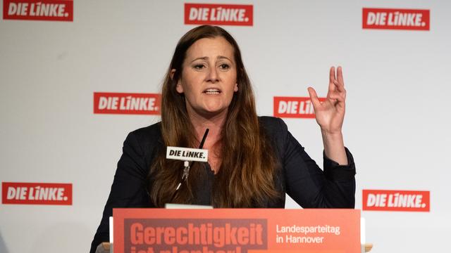 Die Bundesvorsitzende Janine Wissler  auf dem niedersächsischen Landesparteitag der Partei "Die Linke". 