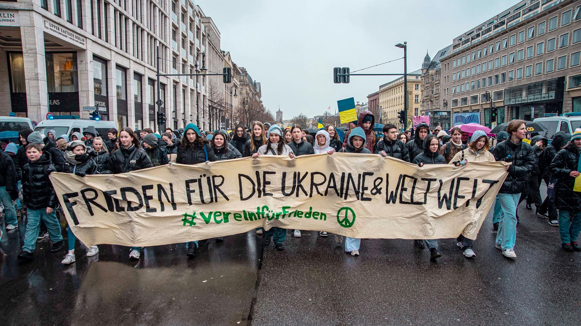 Krieg in der Ukraine Mehrere Friedensdemonstrationen in Deutschland