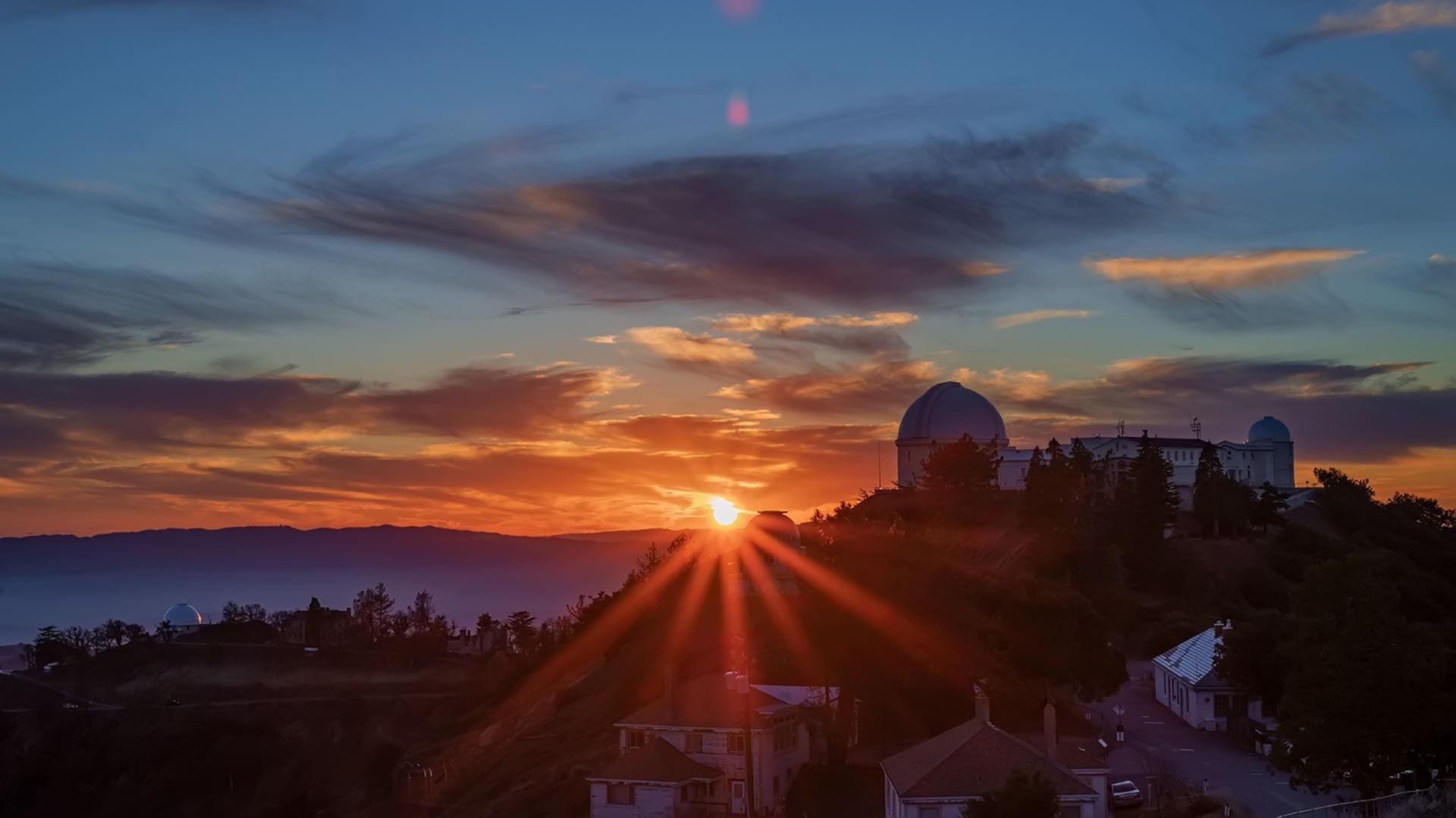 Einst Arbeitsplatz der großen Astronomin Mary Lea Heger Shane: Das Lick-Observatorium heute. Einst Arbeitsplatz der großen Astronomin Mary Lea Heger Shane: Das Lick-Observatorium heute.