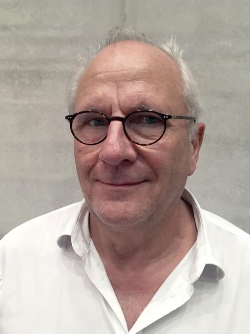 Der Festivaldirektor Ulrich Schreiber, aufgenommen am Rande einer Pressekonferenz. Mit Schwerpunkten wie Sex oder Kolonialismus blickt das Internationale Literaturfestival Berlin auf seine 19. Version. 