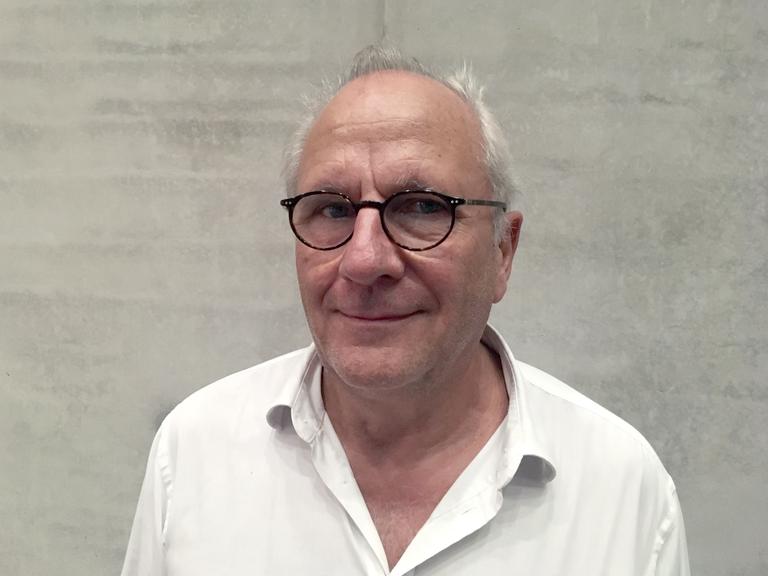 Der Festivaldirektor Ulrich Schreiber, aufgenommen am Rande einer Pressekonferenz. Mit Schwerpunkten wie Sex oder Kolonialismus blickt das Internationale Literaturfestival Berlin auf seine 19. Version. 