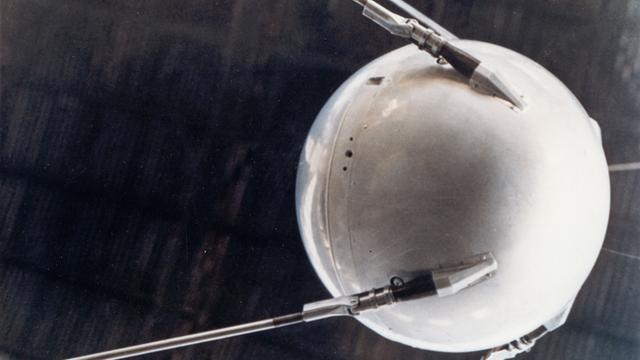 Sputnik, der erste Satellit im All, wurde auch von Lübeck aus beobachtet