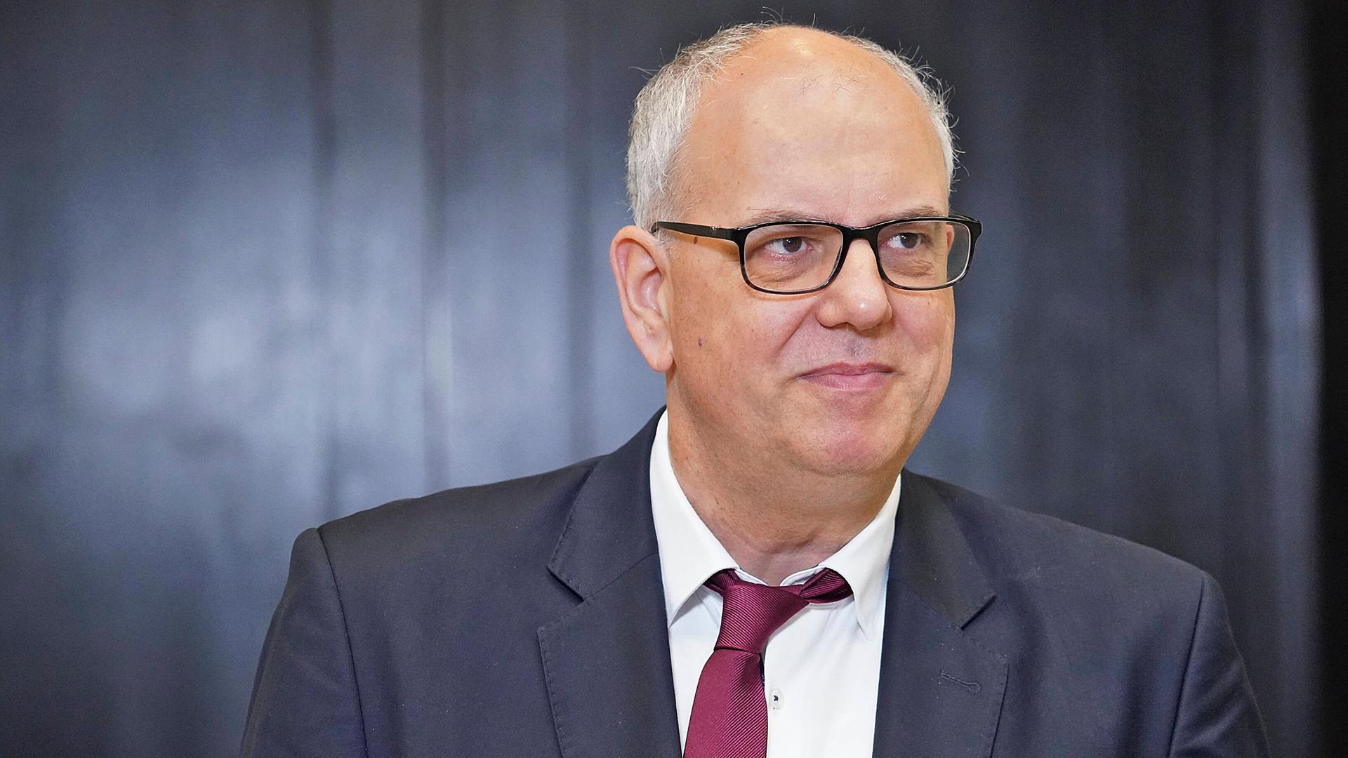 Porträt von Andreas Bovenschulte (SPD), Bremer Bürgermeister, 2022.