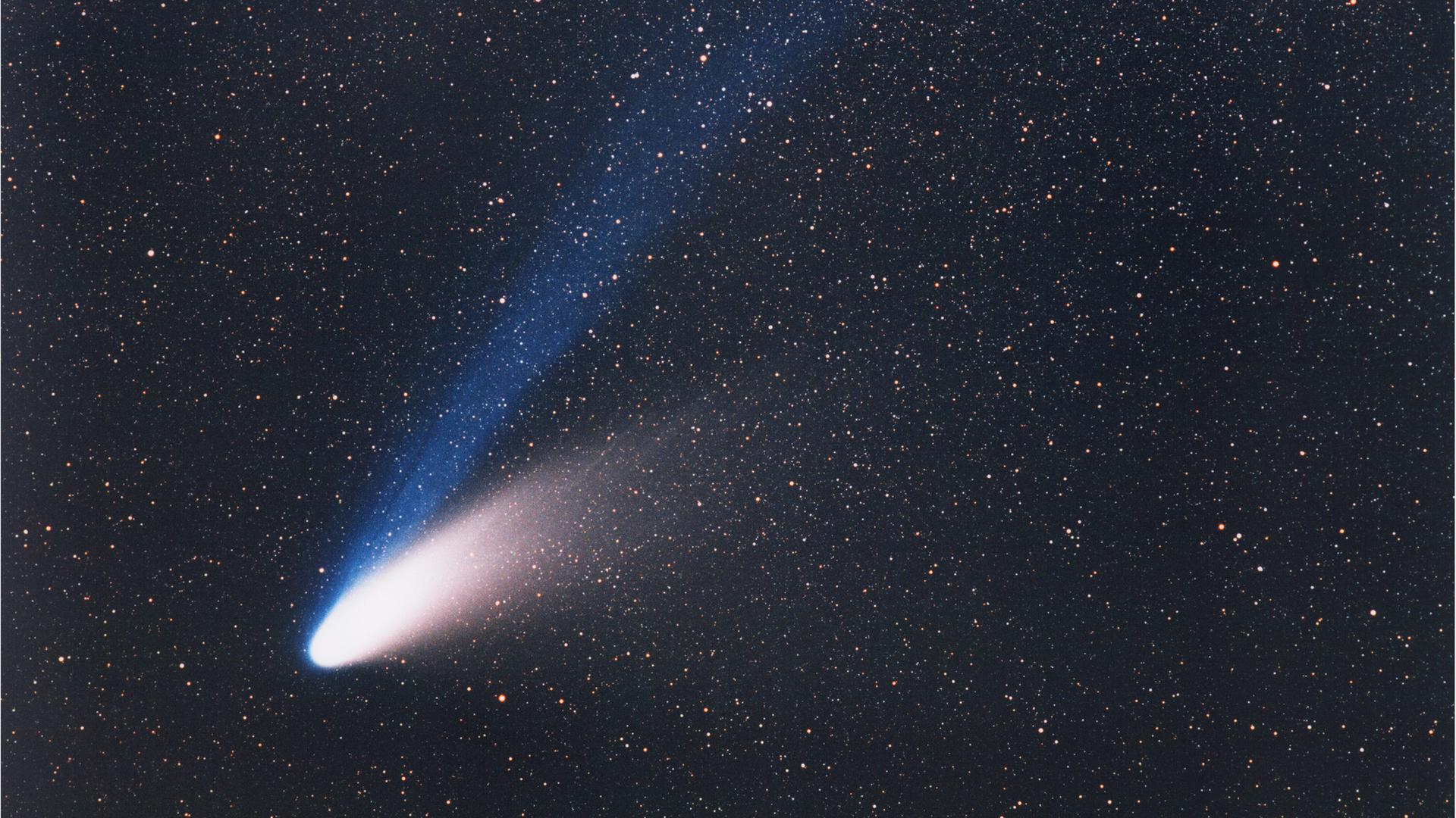 Ein Himmels-Traum vor 25 Jahren: Komet Hale-Bopp mit seinen markanten Schweifen (ESO)