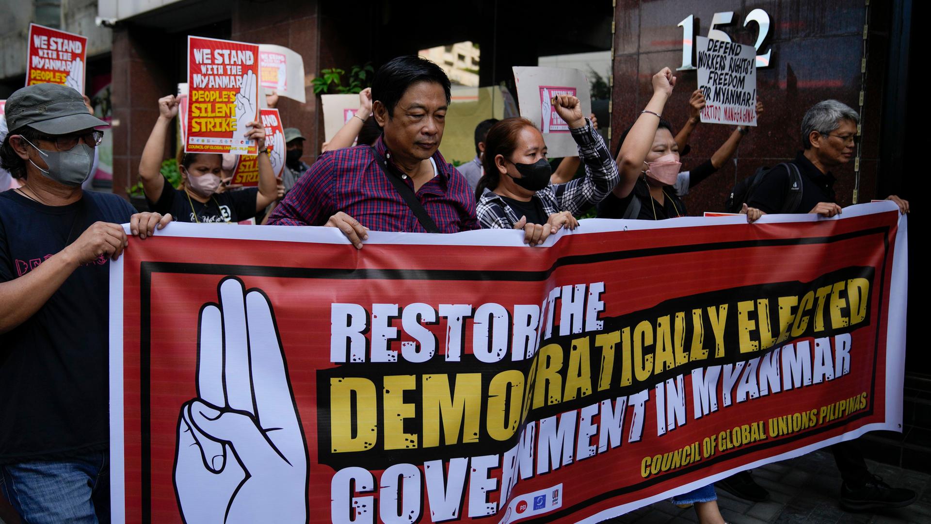 Myanmar - Stiller Protest am zweiten Jahrestag des Militärputsches