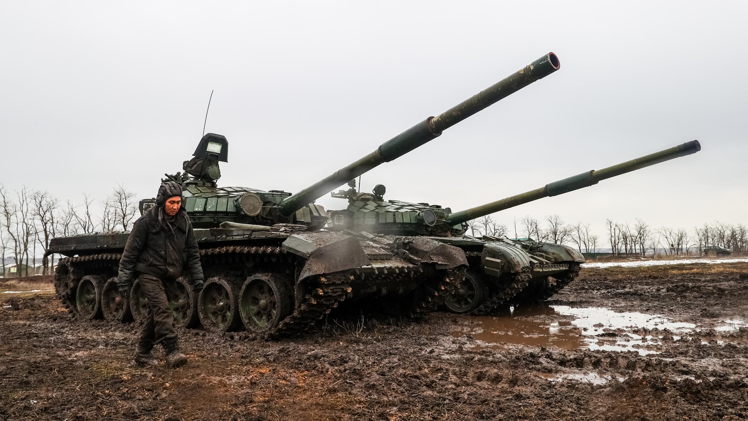 Ein russischer Panzer in der Rostov Region, nahe der ukrainischen Grenze.