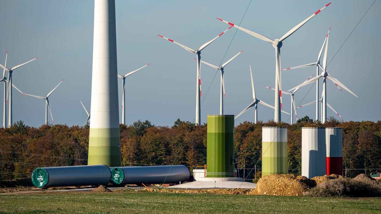 Erneuerbare Energien - Ökostrom Deckt Mehr Als Die Hälfte Des ...