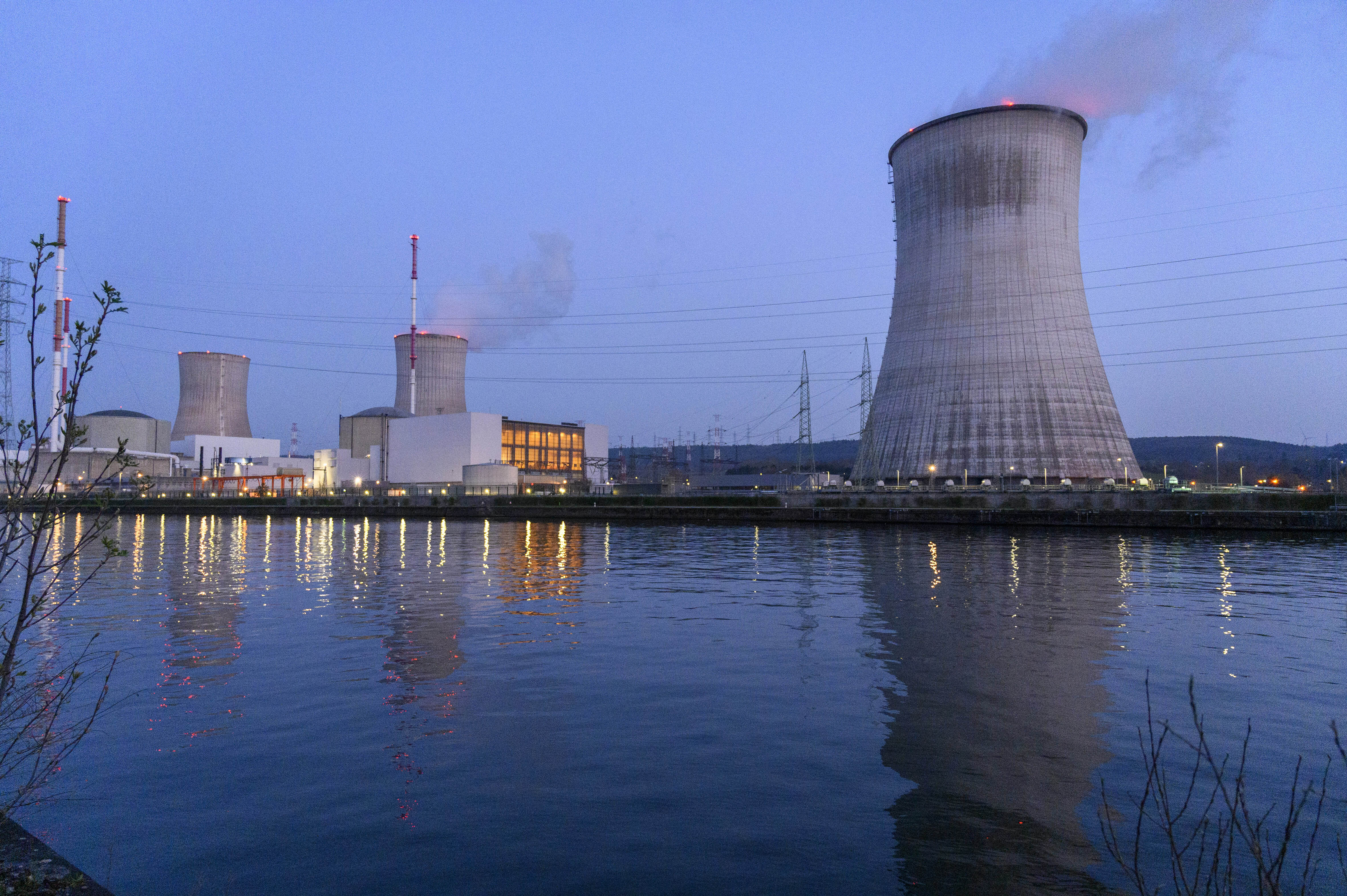 Belgien - Umstrittener Atomreaktor Tihange 2 endgültig vom Netz