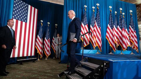 US-Präsident Joe Biden hat bei einer Rede über die Gefahren für die Demokratie vor den Zwischenwahlen gesprochen. Den Demokraten drohen herbe Verluste in Repräsentantenhaus und Senat. 