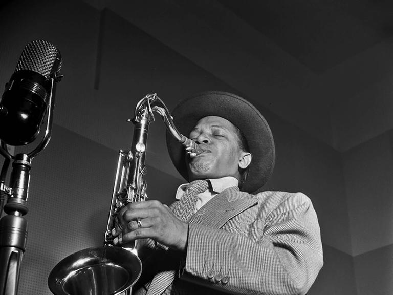 Porträt von Illinois Jacquet, aufgenommen 1947 in New York