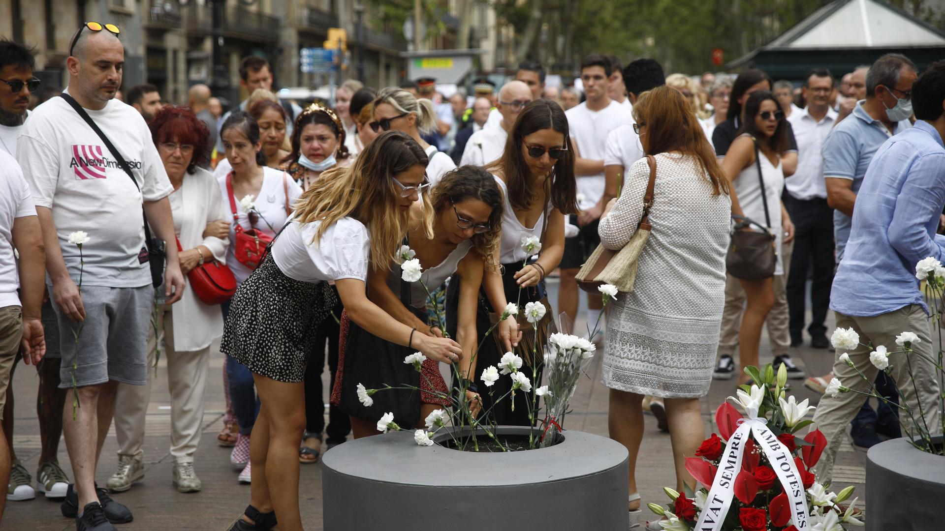 Spanien - Gedenken an Opfer islamistischer Anschläge von Barcelona und Cambrils 2017