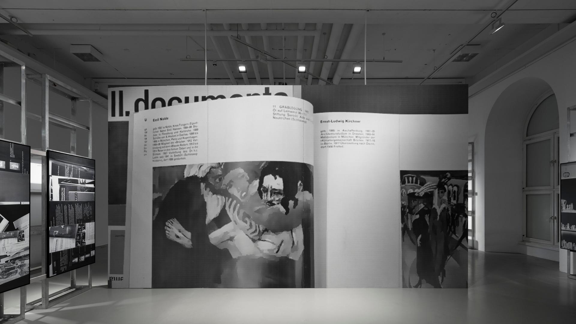 Ein Teil der Ausstellung zum Forschungsprojekt über die Wirkung von Emil Nolde auf der Documenta zeigt eine riesiges Buch mit einem Gemälde des Künstlers. Ein Teil der Ausstellung zum Forschungsprojekt über die Wirkung von Emil Nolde auf der Documenta zeigt eine riesiges Buch mit einem Gemälde des Künstlers.