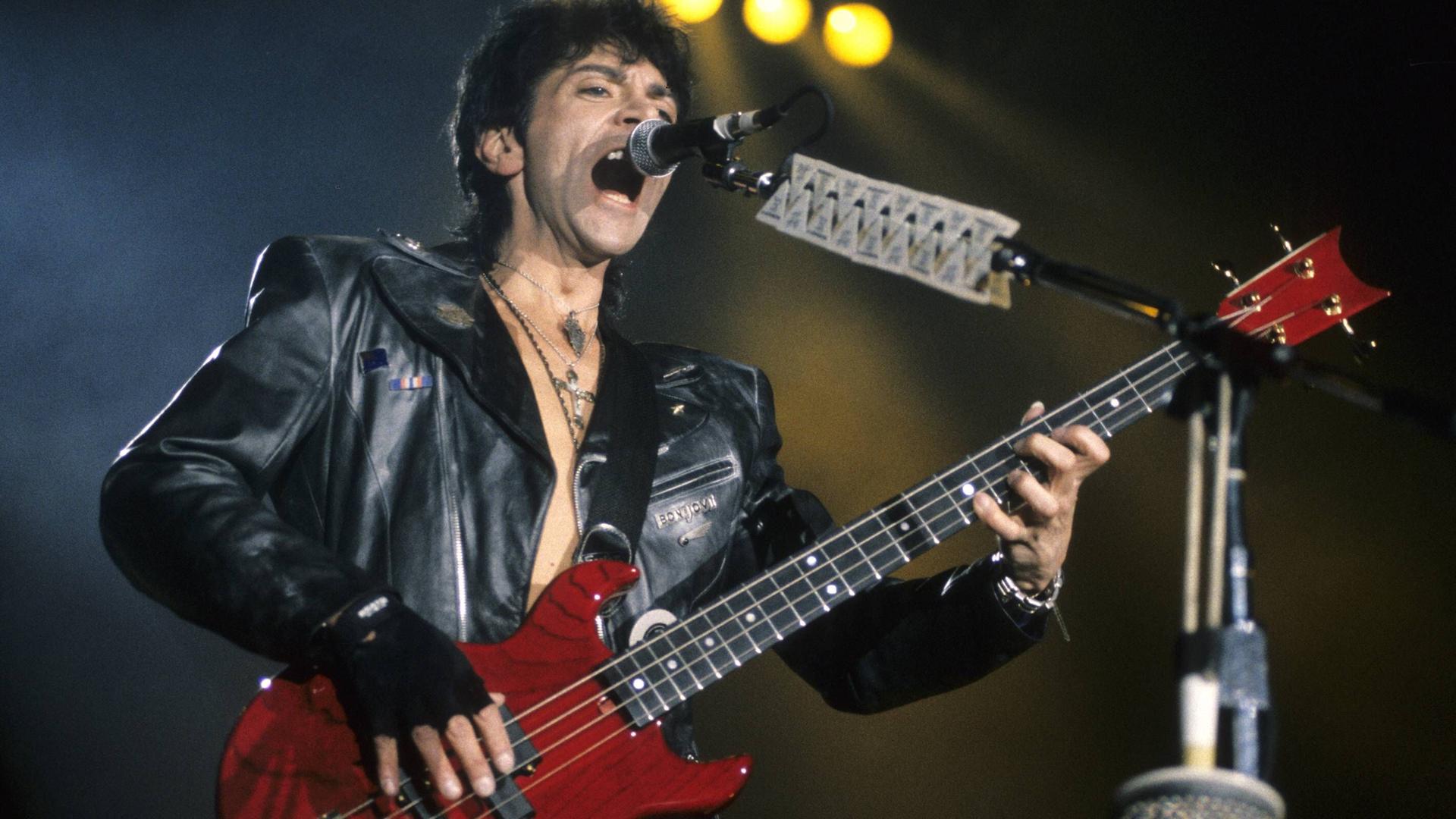 Bon Jovi-Bassist Alec John Such im Alter von 70 Jahren gestorben