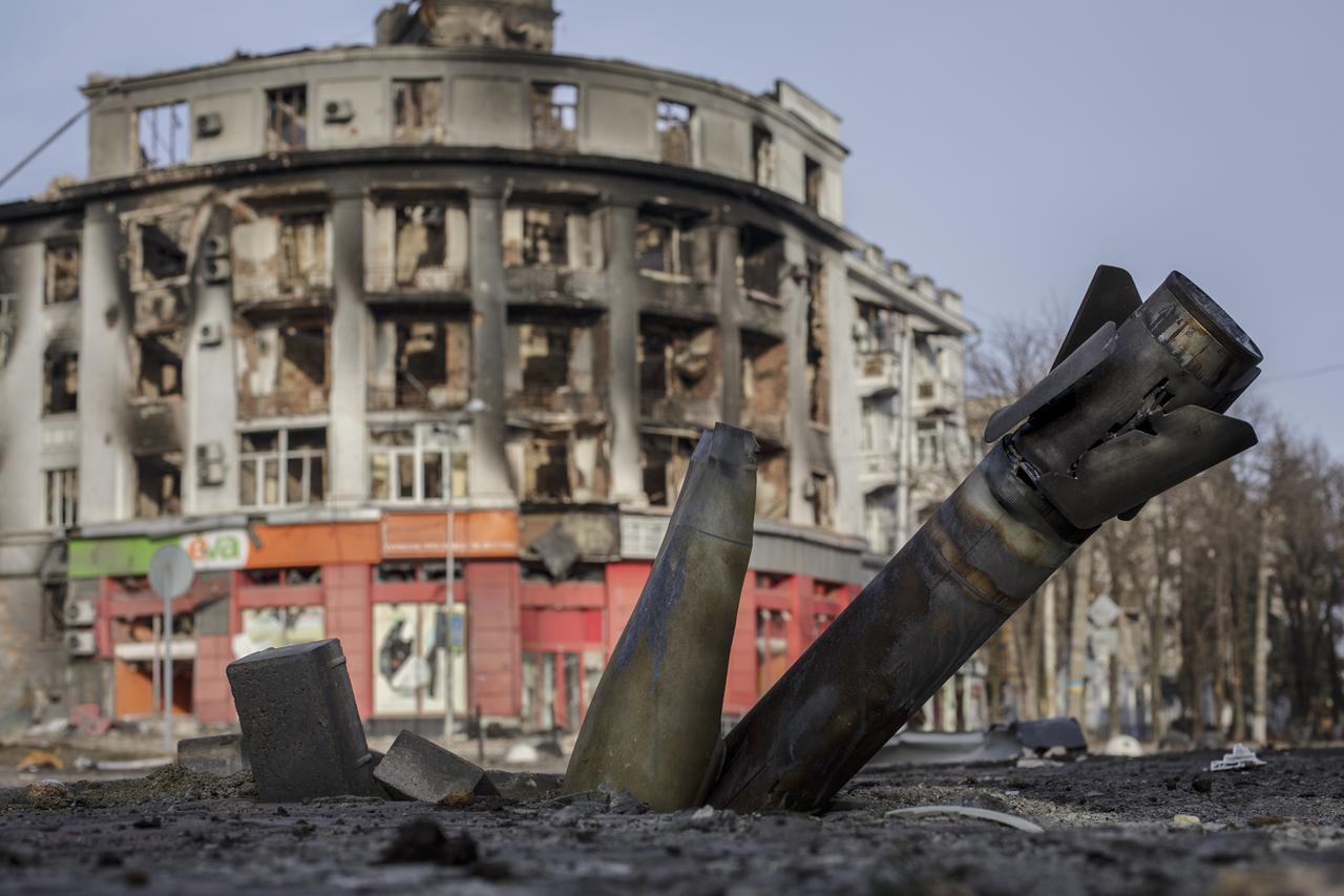 Zerstörungen nach russischem Beschuss im ukrainischen Bachmut am 24. Februar 2023. Zerstörungen nach russischem Beschuss im ukrainischen Bachmut am 24. Februar 2023.