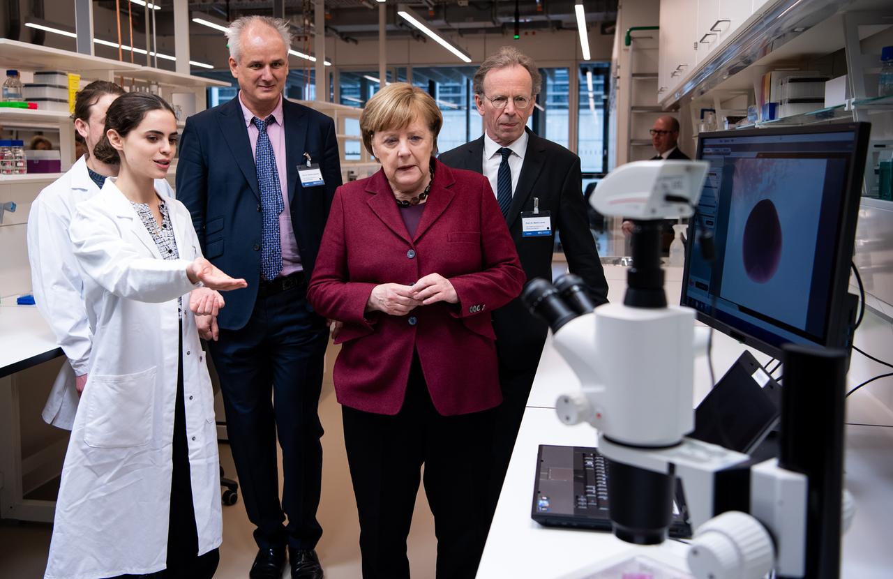 Februar 2019: Bundeskanzlerin Merkel eröffnet MDC-Forschungsgebäude Februar 2019: Bundeskanzlerin Merkel eröffnet MDC-Forschungsgebäude