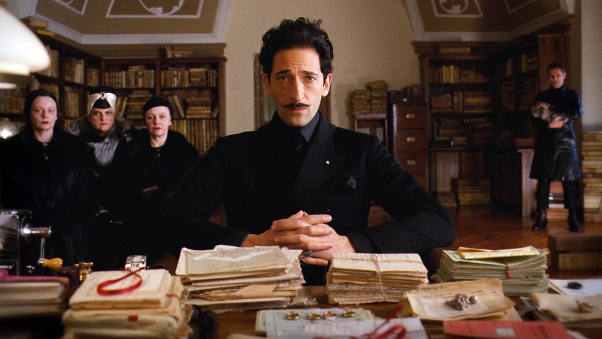 Adrien Brody im Film "The Grand Budapest Hotel". Adrien Brody im Film "The Grand Budapest Hotel".