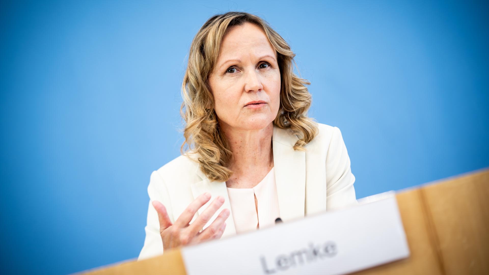 Steffi Lemke (Bündnis 90/Die Grünen), Bundesministerin für Umwelt, Naturschutz, nukleare Sicherheit und Verbraucherschutz Steffi Lemke (Bündnis 90/Die Grünen), Bundesministerin für Umwelt, Naturschutz, nukleare Sicherheit und Verbraucherschutz