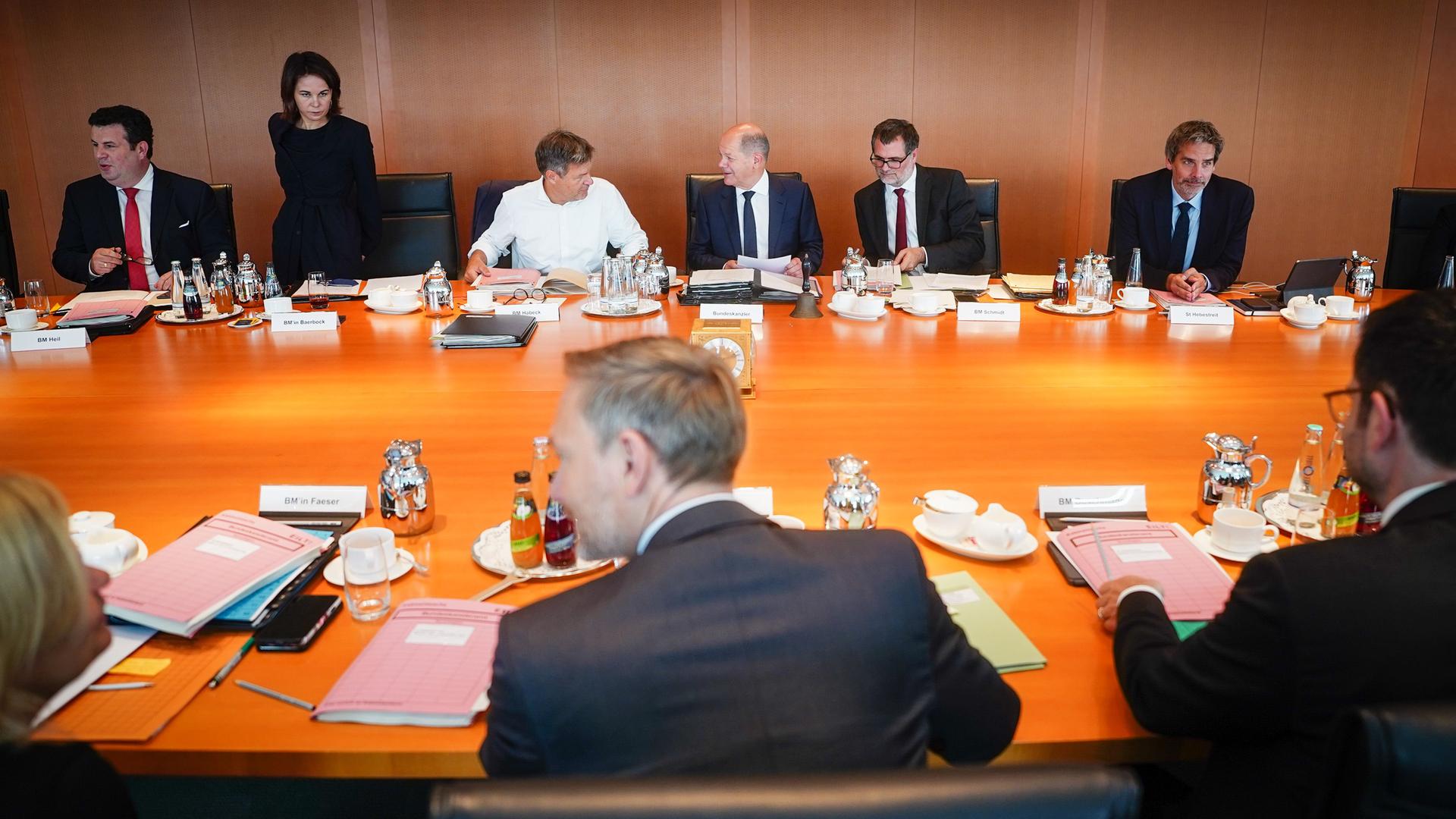 Bundesregierung - Normenkontrollrat kritisiert fehlerhafte Gesetze