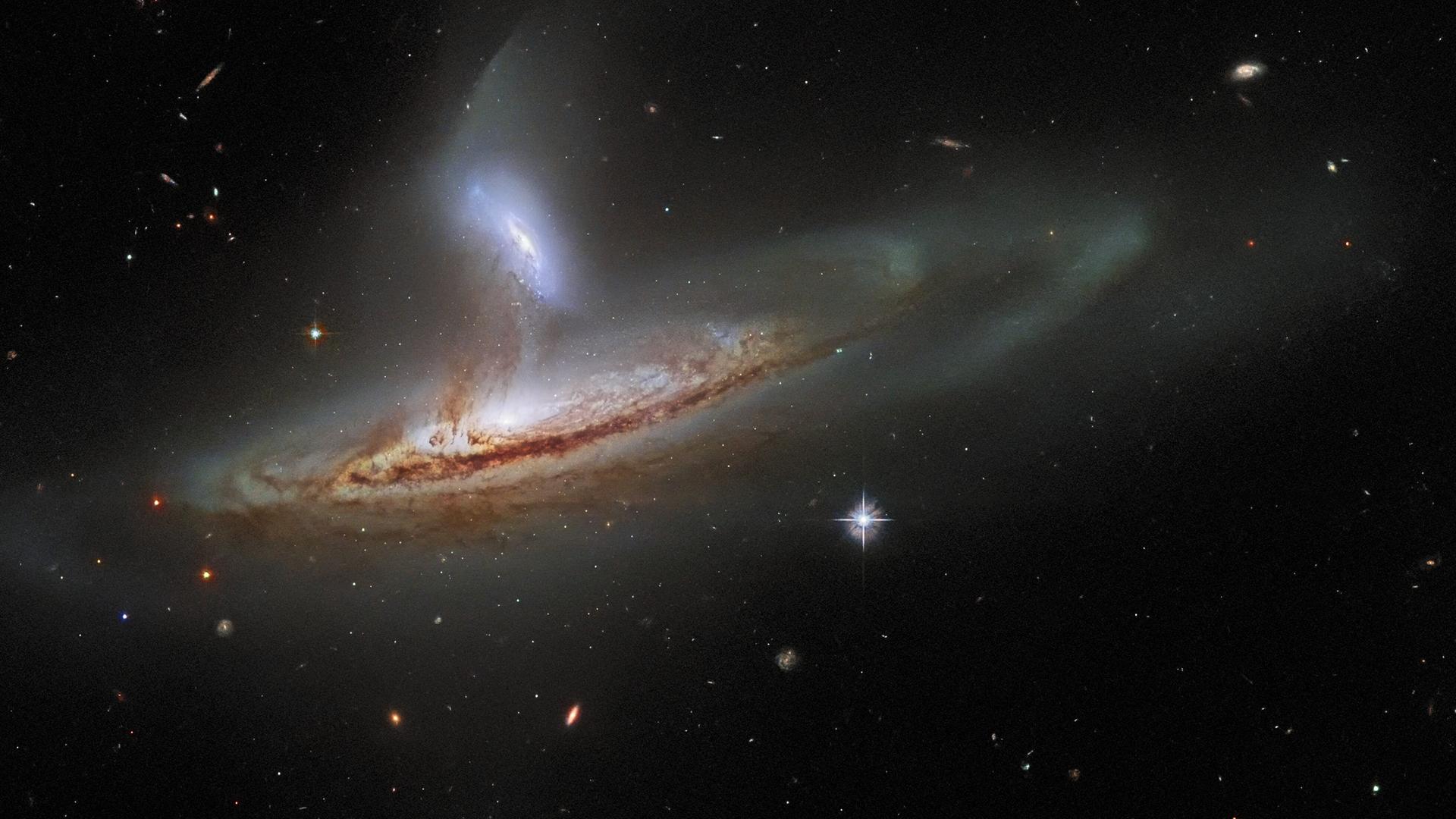 Colisión mágica de galaxias: increíble imagen del telescopio Hubble