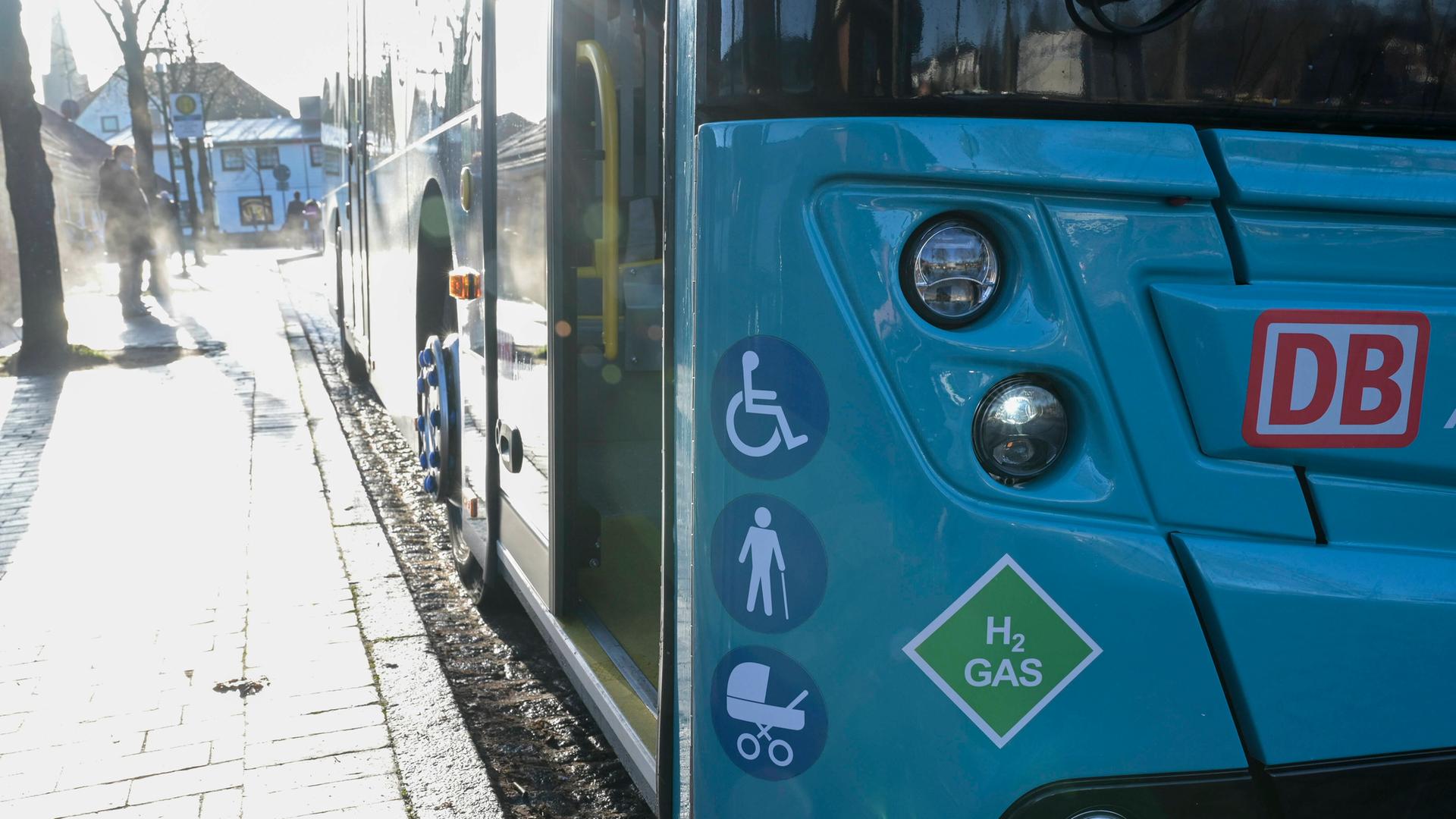 Caetano Bus mit Wasserstoff Antrieb, betrieben im öffentlichen Nahverkehr von  Niebüll. Schleswig-Holstein 