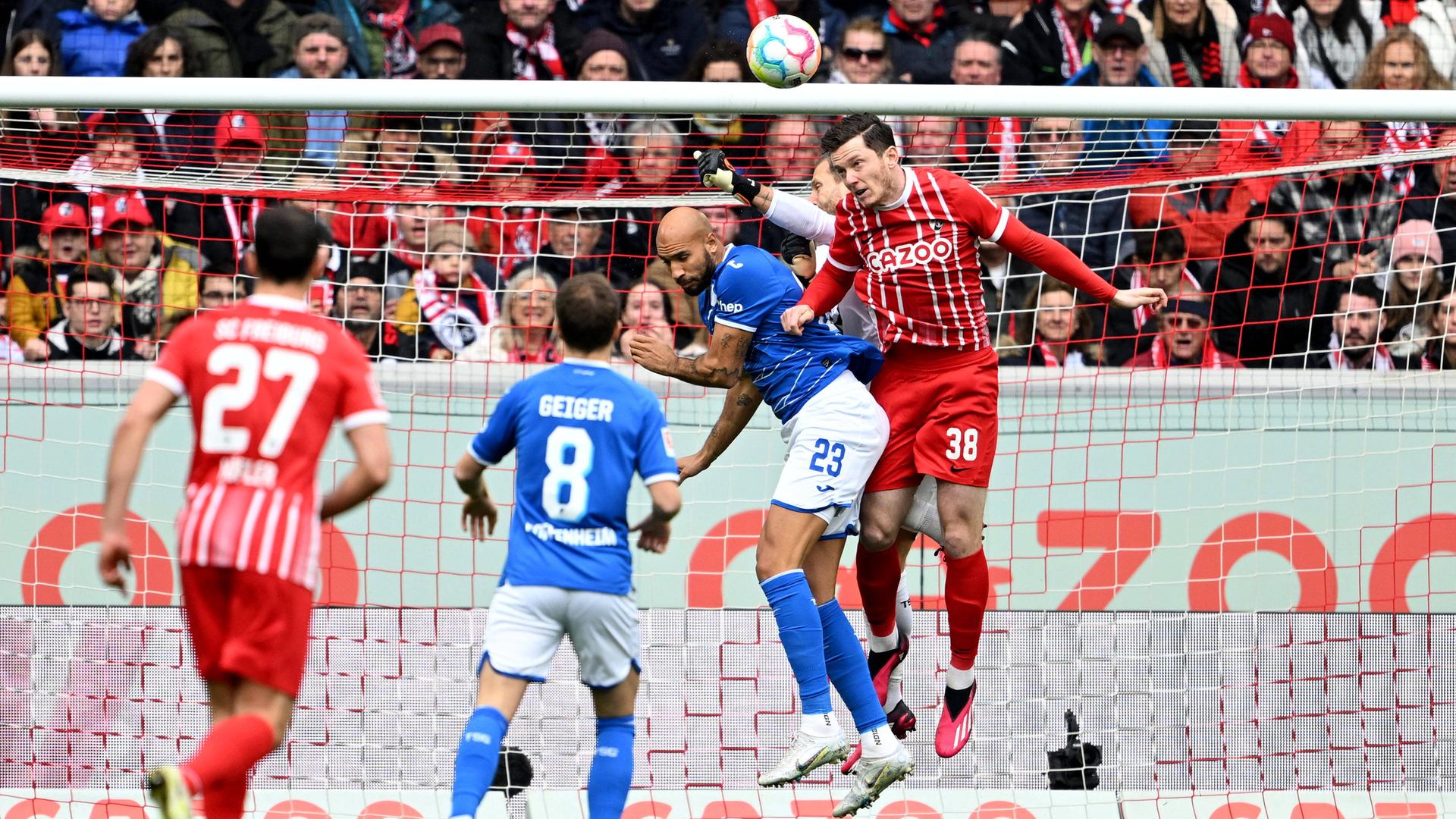 Fußballl-Bundesliga - Freiburg Schlägt Hoffenheim 2:1 | Deutschlandfunk.de