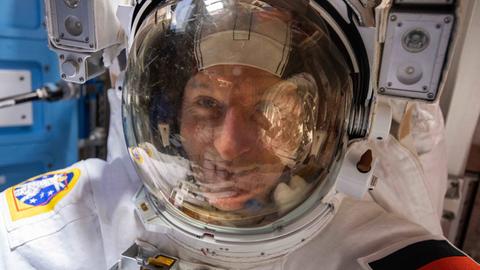 Der Astronaut Matthias Maurer auf der internazionalen Raumstation ISS.