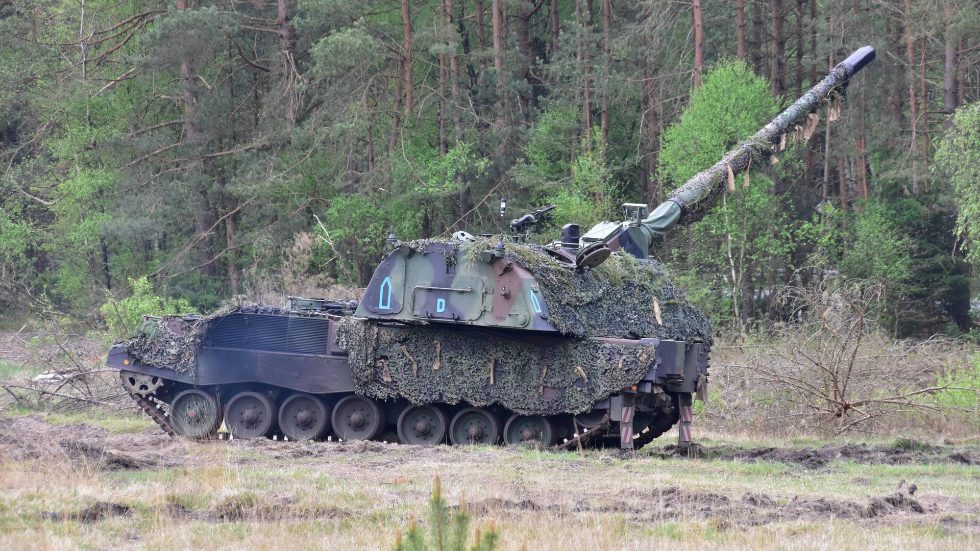 Ein Raketen-Werfer Ein Raketen-Werfer