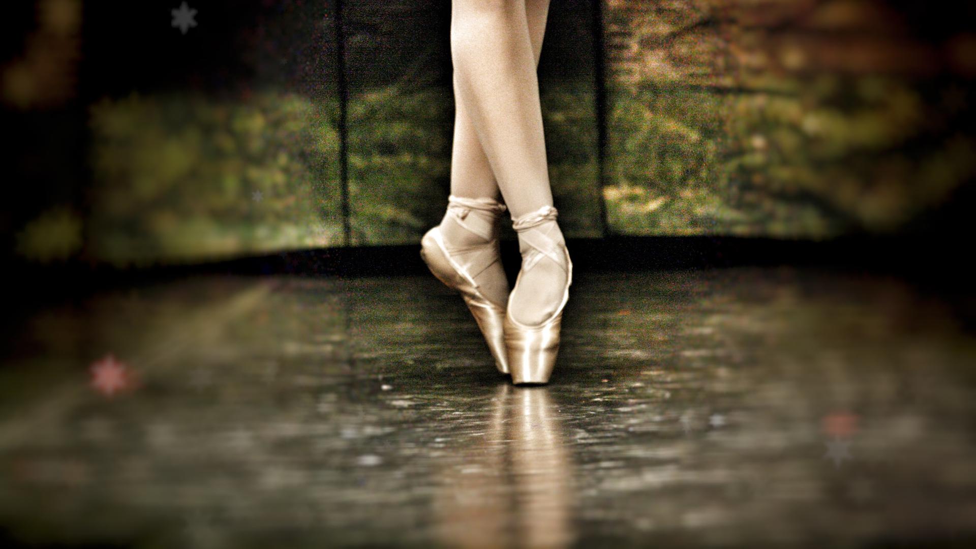 Balletttänzerin auf der Bühne.