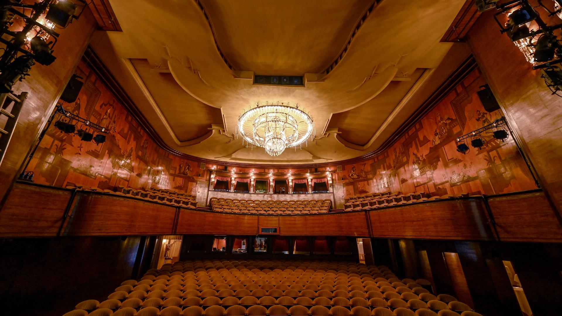 Blick in den Zuschauerraum im Renaissance-Theater Berlin. Blick in den Zuschauerraum im Renaissance-Theater Berlin.