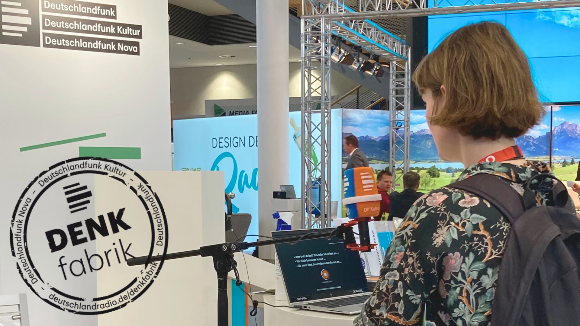 Die Denkfabrik-Sprechkabine bei den Medientagen München 2022. Die Denkfabrik-Sprechkabine bei den Medientagen München 2022.