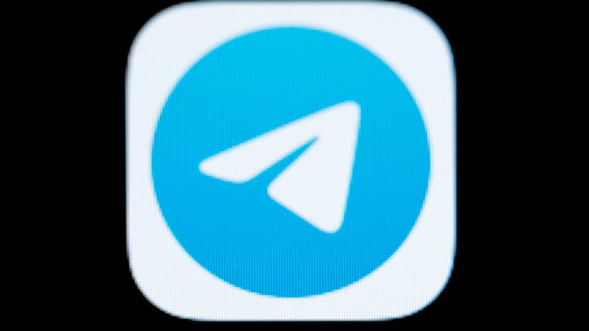 Die Applikation App Telegram ist auf dem Display eines iPhone SE zu sehen. Rottweil Baden-Württemberg Deutschland *** T Die Applikation App Telegram ist auf dem Display eines iPhone SE zu sehen. Rottweil Baden-Württemberg Deutschland *** T