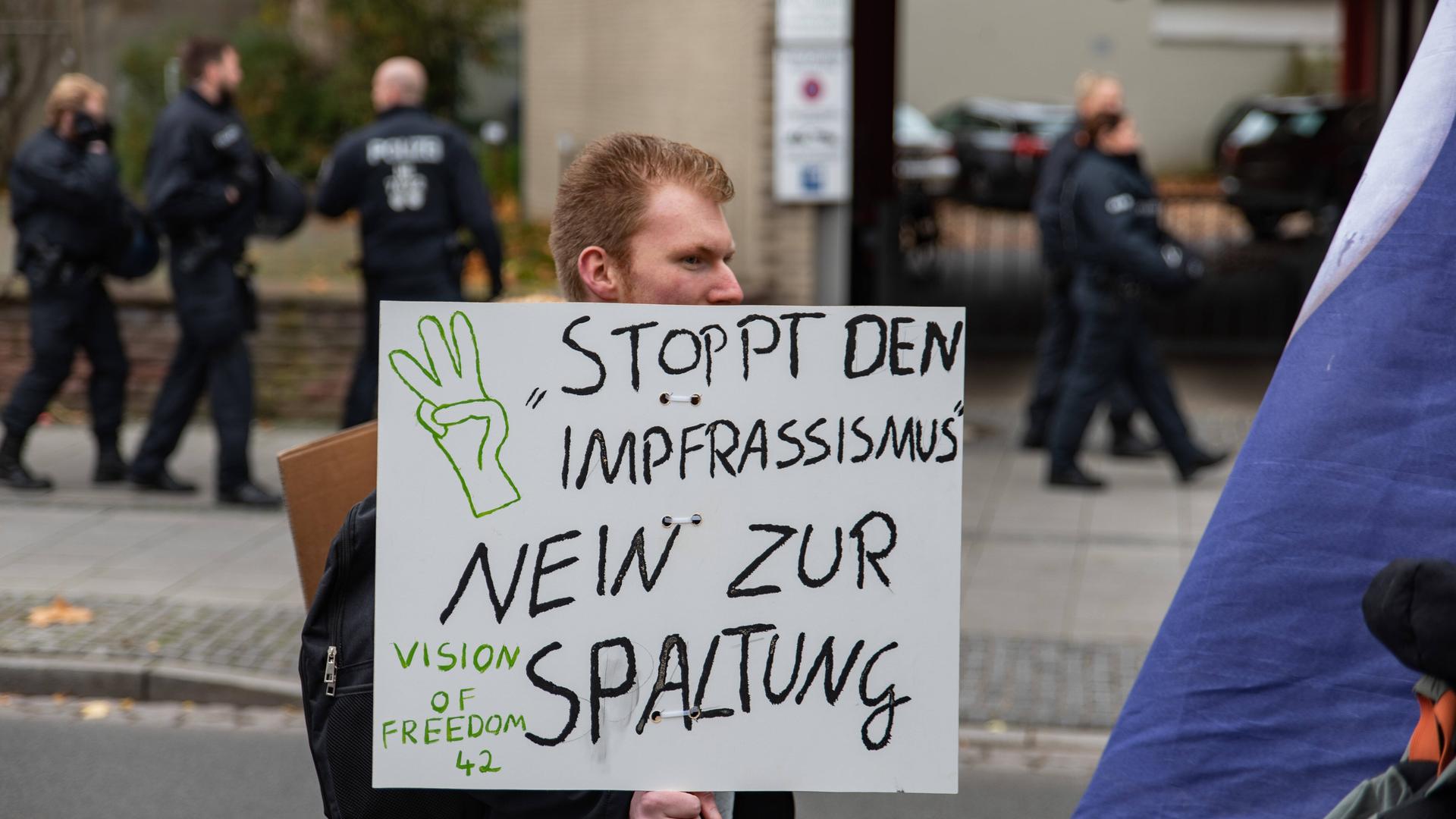 Eine Querdenken-Demonstration in Oldenburg 