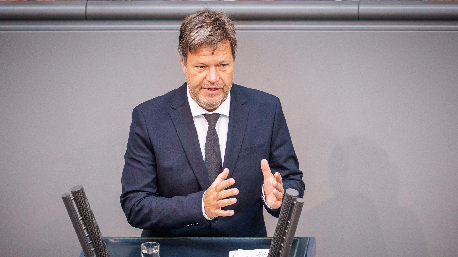 Habeck - Parteipolitik im Moment nicht im Mittelpunkt