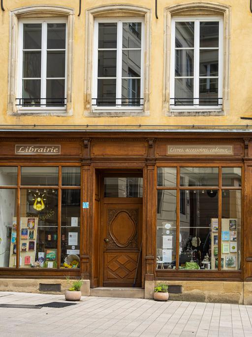 Historischer Buchladen in Luxemburg.