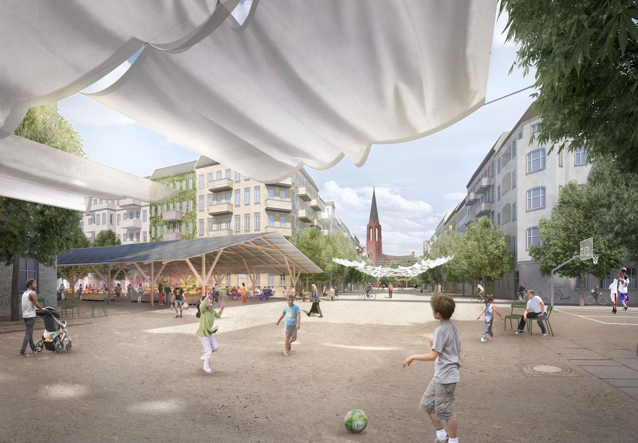 Kinder spielen auf einer Straße in der Stadt ohne Autos. Kinder spielen auf einer Straße in der Stadt ohne Autos.