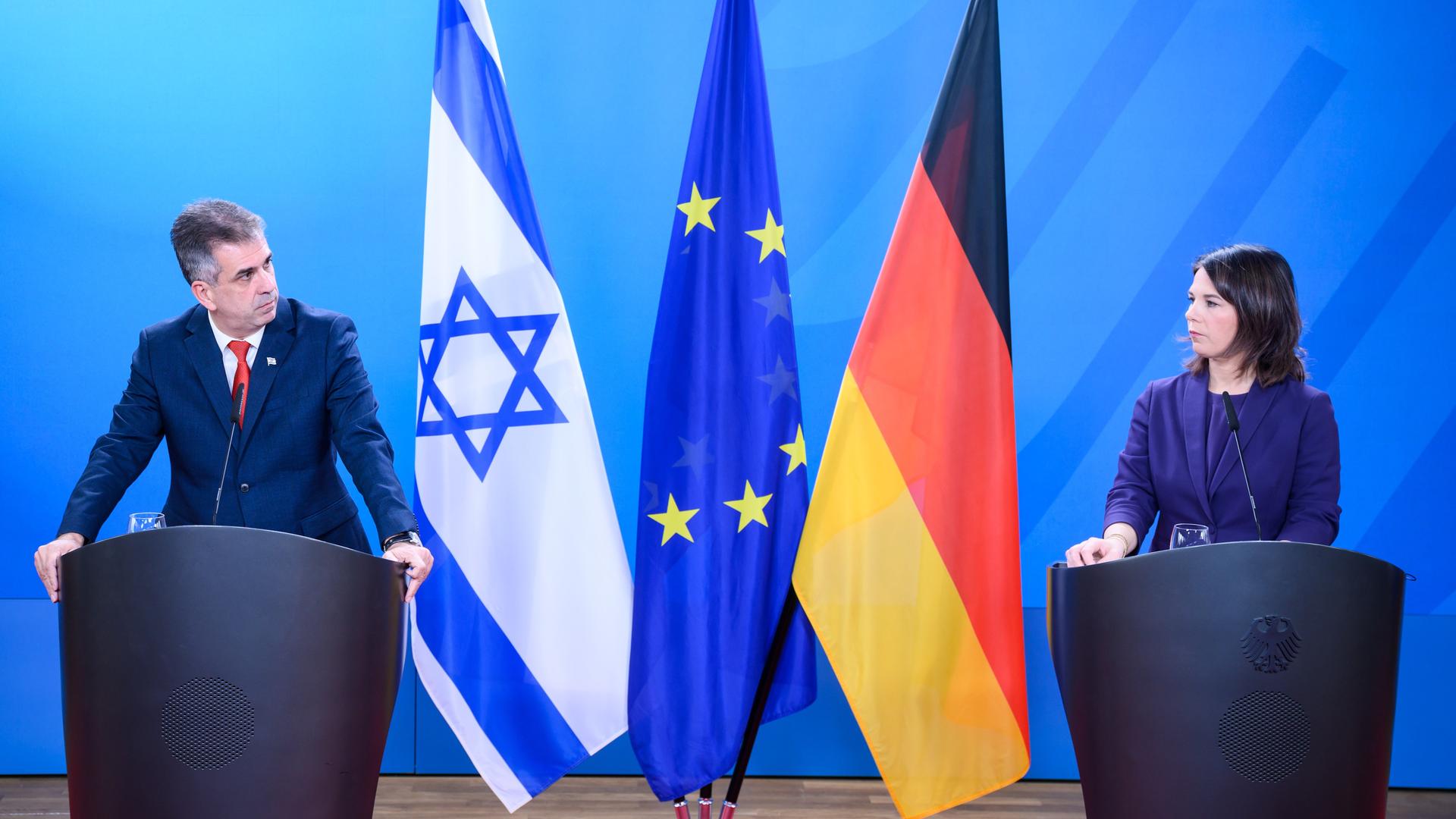 Bundesaußenministerin Annalena Baerbock auf einer Pressekonferenz mit dem israelischen Außenminister Eli Cohen