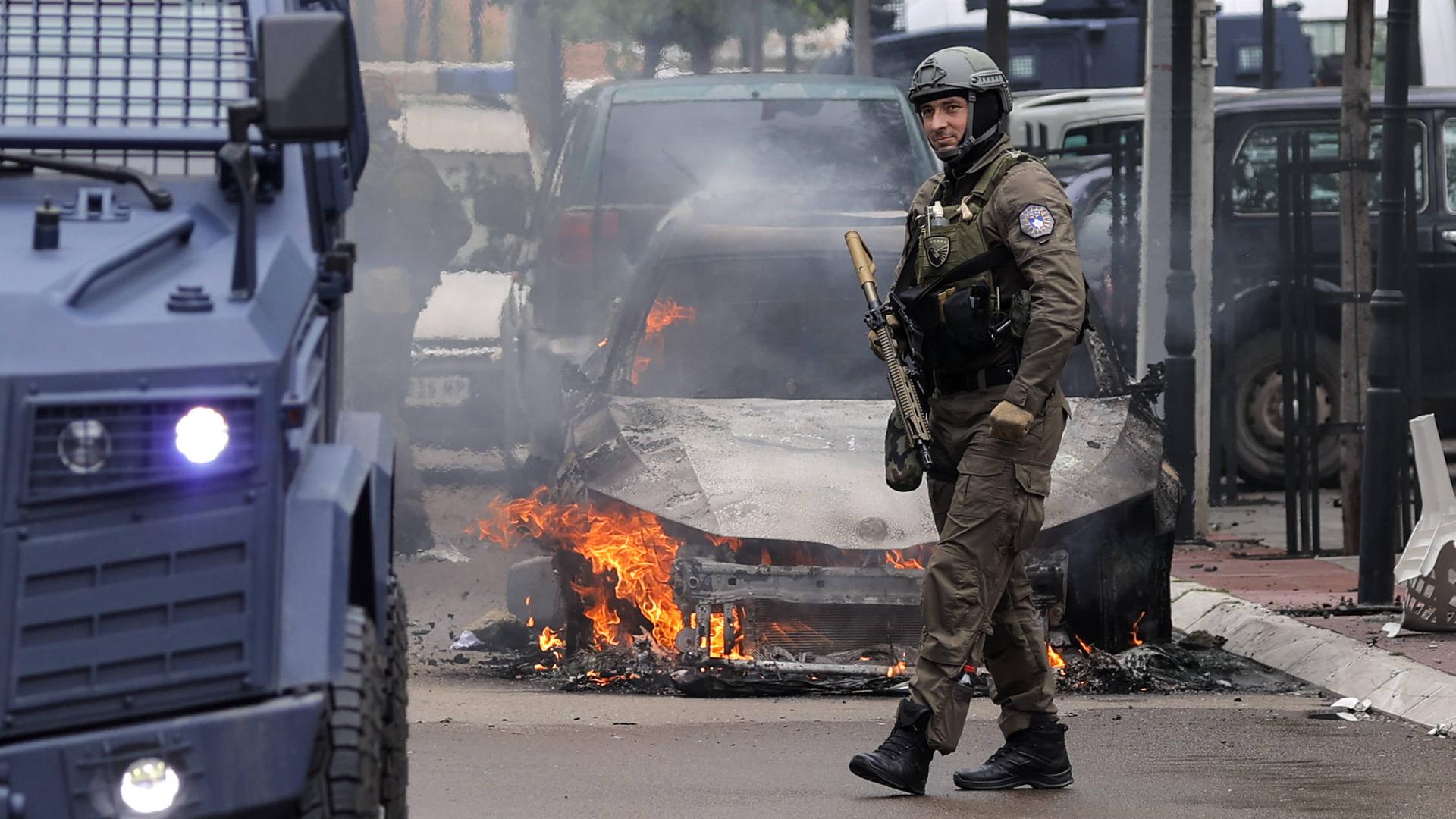 Nord-Kosovo - Zusammenstöße zwischen serbischen Demonstranten und KFOR-Soldaten
