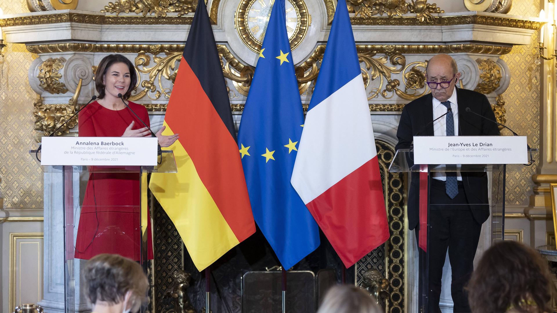 Antrittsbesuch in Paris - Baerbock betont enges deutsch-französisches Verhältnis - aber auch Differenzen