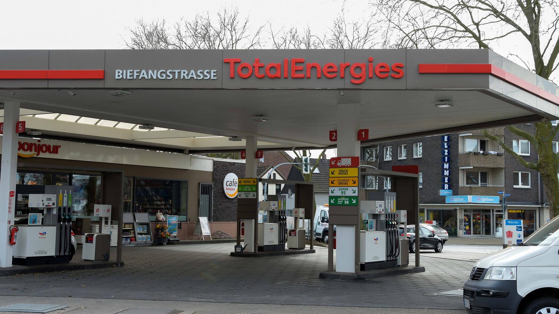Eine Tankstelle von Total Energies in Deutschland. Eine Tankstelle von Total Energies in Deutschland.