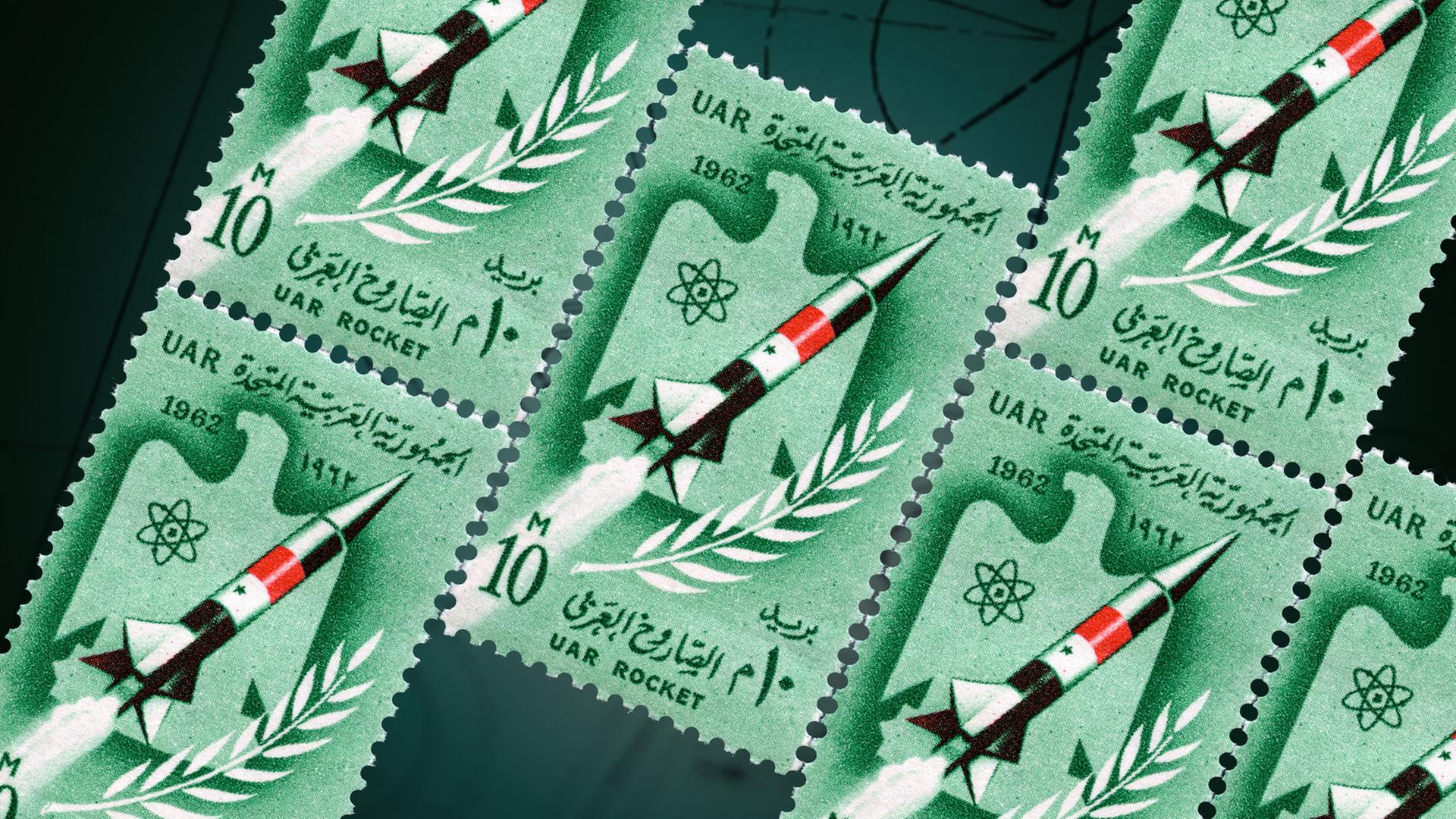 Briefmarken mit Raketen darauf auf grünem Grund Briefmarken mit Raketen darauf auf grünem Grund