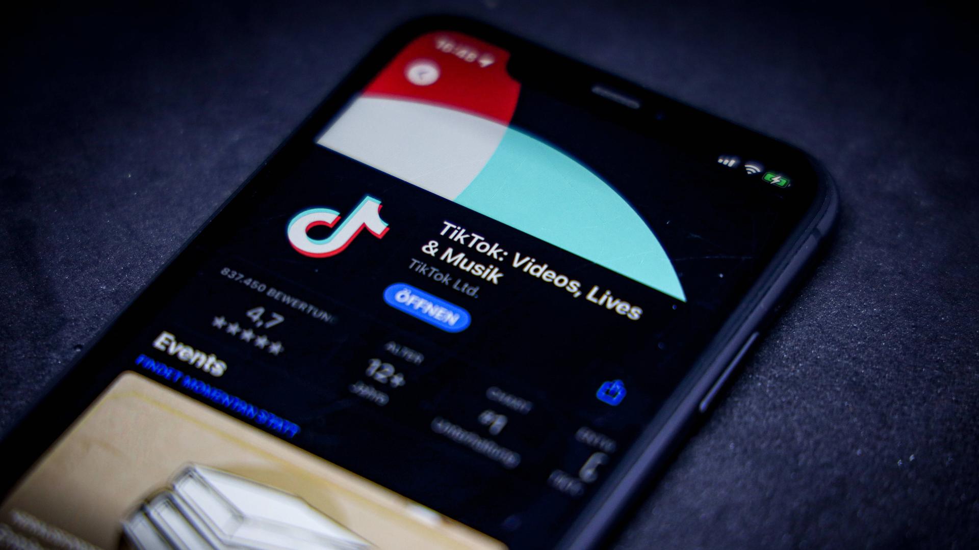 TikTok-App auf einem Smartphone TikTok-App auf einem Smartphone