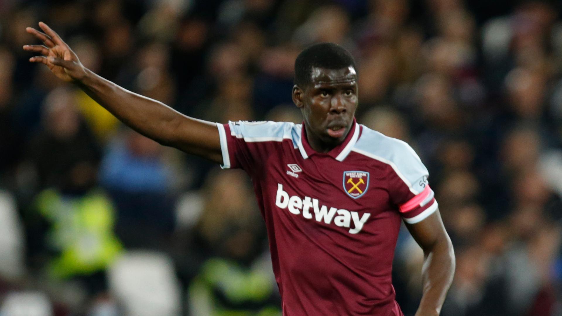 Der Fussballer Kurt Zouma gestikuliert im Spiel. Der Fussballer Kurt Zouma gestikuliert im Spiel.