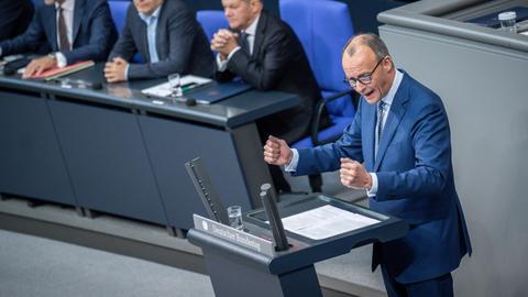 Friedrich Merz, CDU-Bundesvorsitzender, spricht im Bundestag in der Generaldebatte der Haushaltswoche.