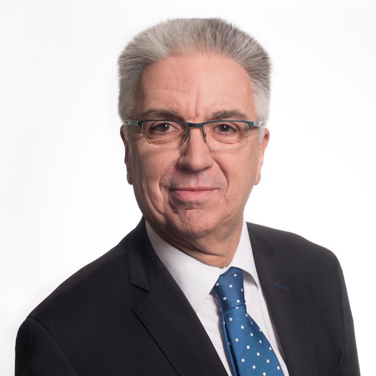 Porträt: Knut Deutscher, Vorsitzender des Wirtschafts- und Finanzausschusses.