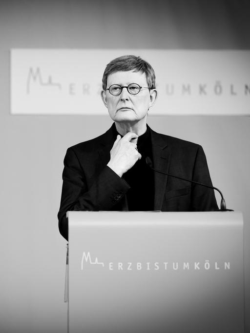 Kardinal Woelki bei einer Pressekonferenz in Köln, 2021.