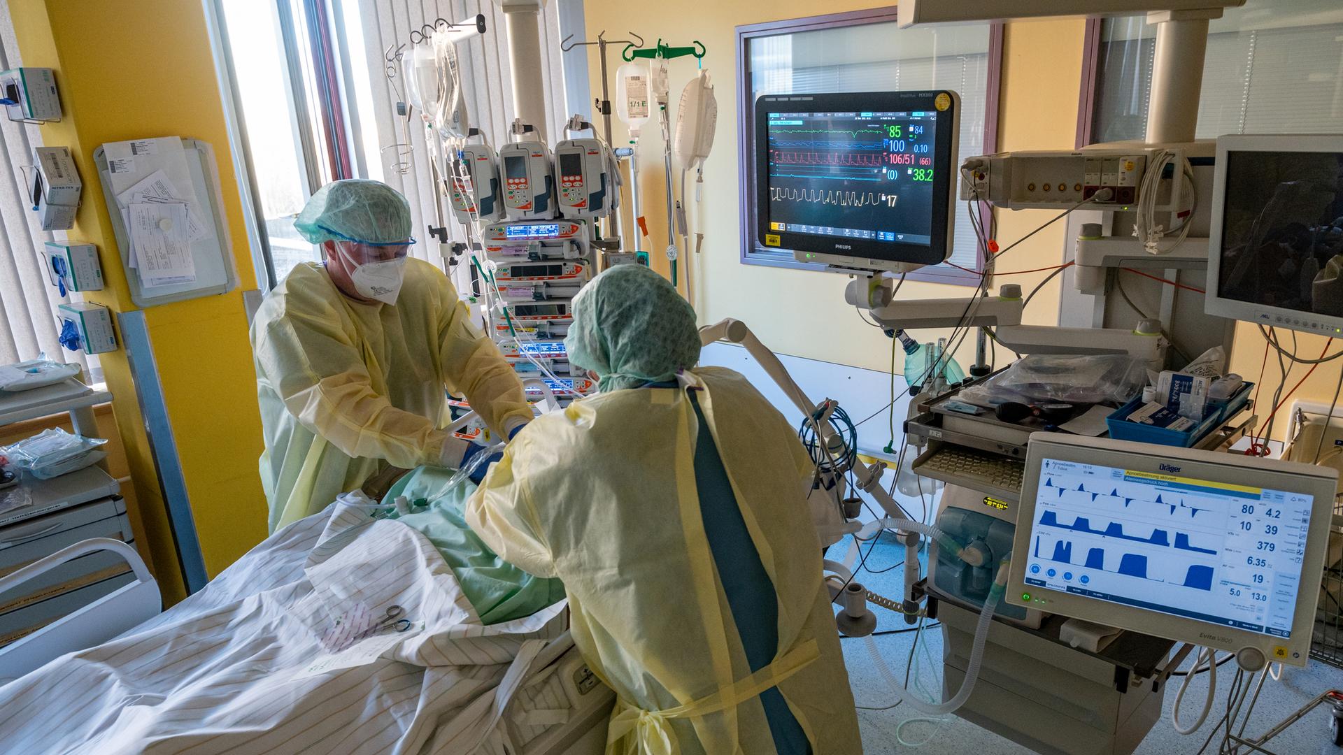 Mit einer stabilen Pflege würden viele Dinge in der Gesellschaft besser laufen, sagt Krankenpflegerin Yvonne Falckner. Mit einer stabilen Pflege würden viele Dinge in der Gesellschaft besser laufen, sagt Krankenpflegerin Yvonne Falckner.